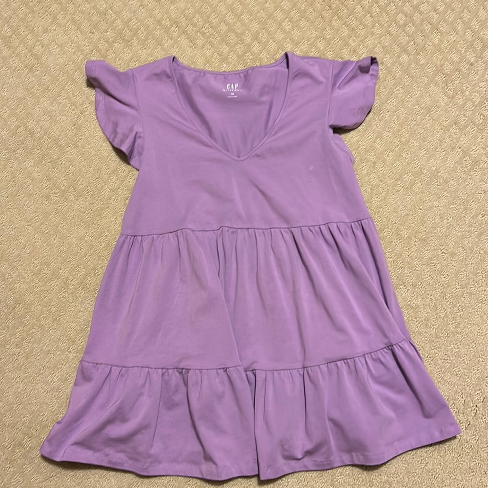Lavender Gap maternity ruffle top/tunic.